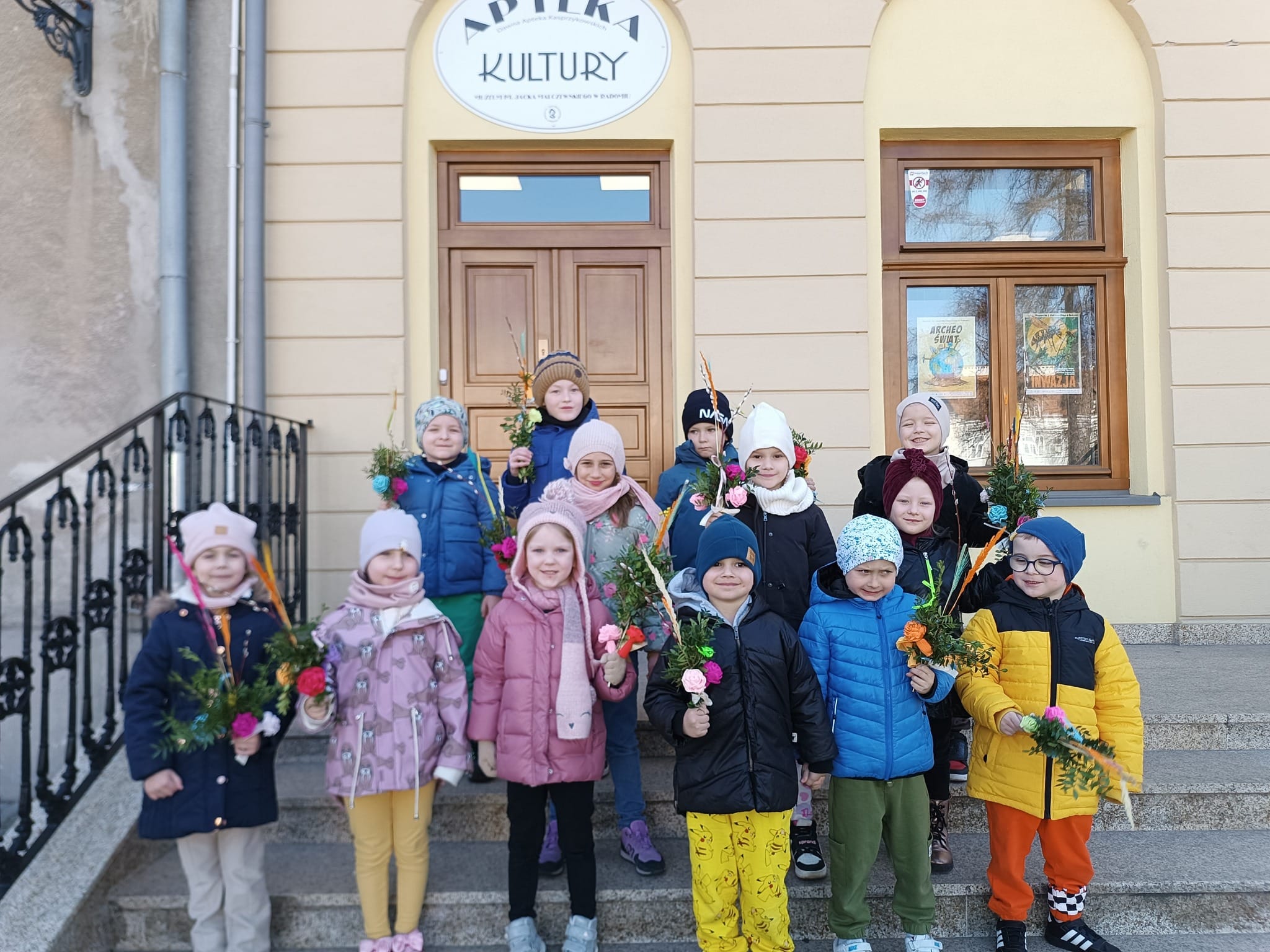 gallery-item