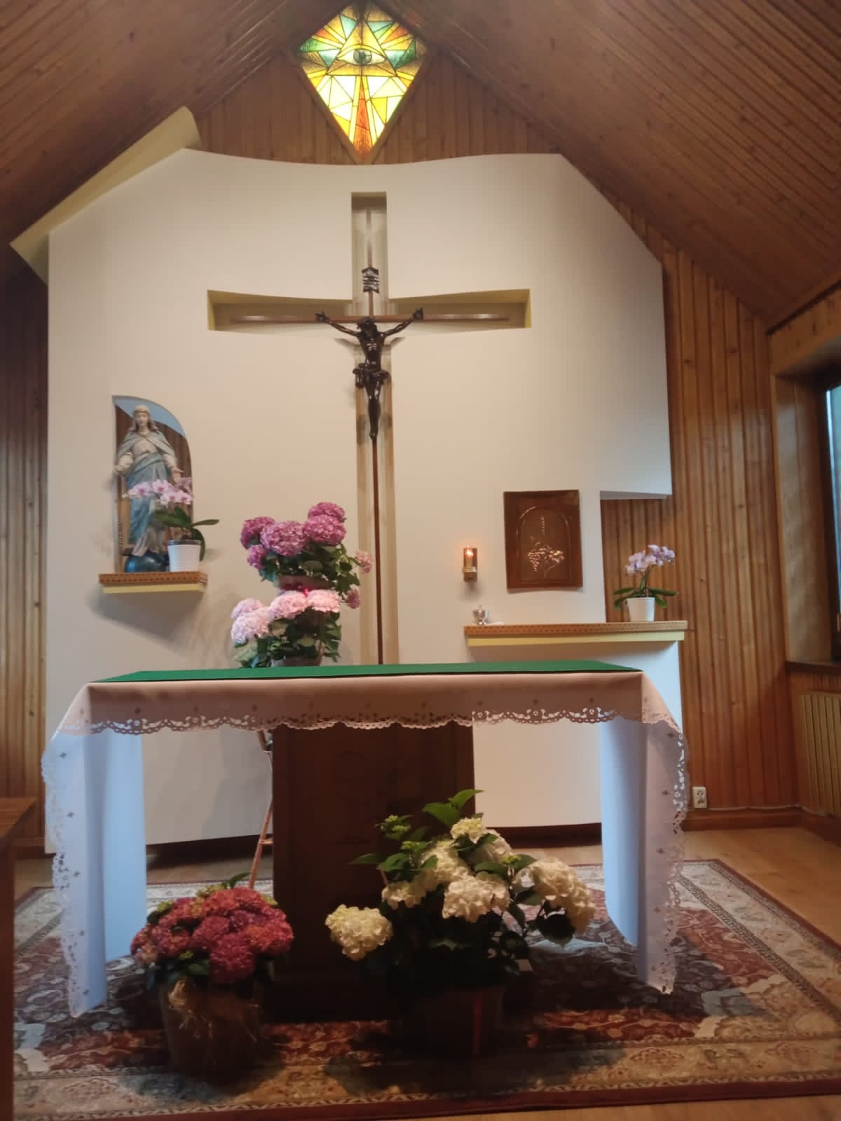 gallery-item